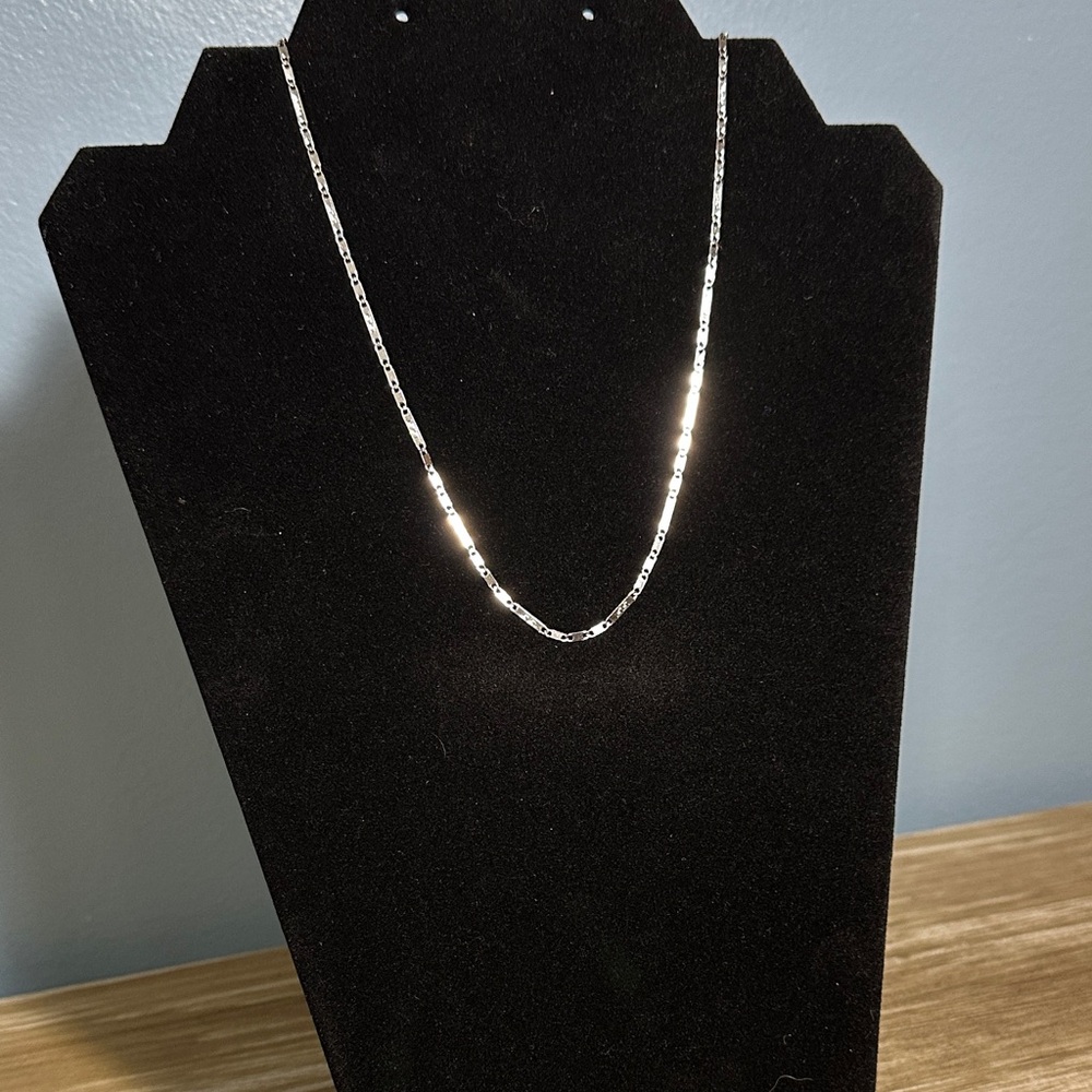 Graduation GIFT ALERT ‼️ Elegant Stainless Steel Silver Chain Necklace
